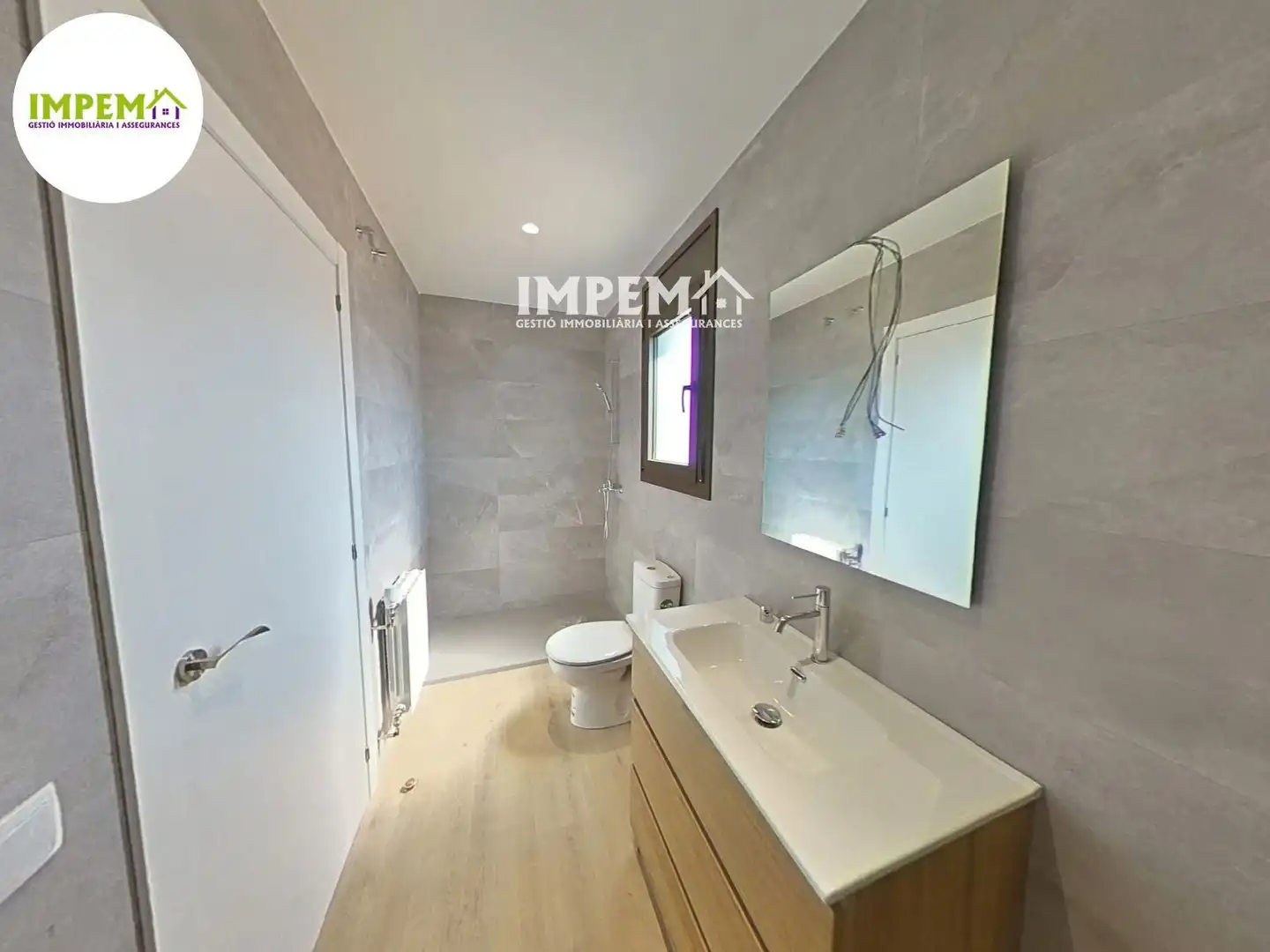 Baño de Ático en venta en Masquefa con Calefacción, Terraza y Alarma