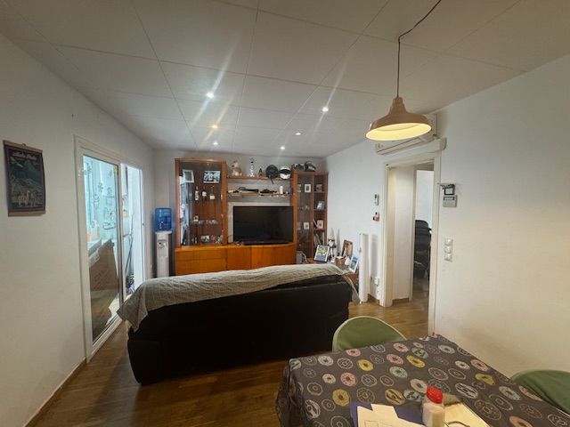 Living room of Flat for sale in Santa Coloma de Gramenet  with Air Conditioner and Furnished