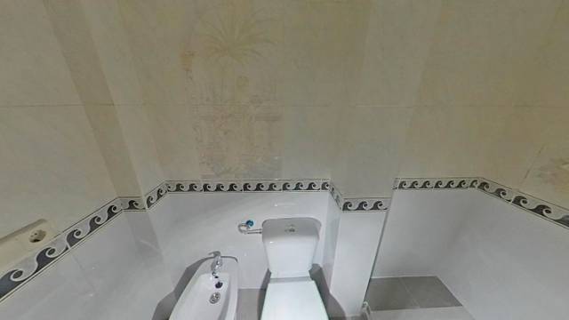 Piso en Venta en Calle de Cebreros, 22 en Lucero