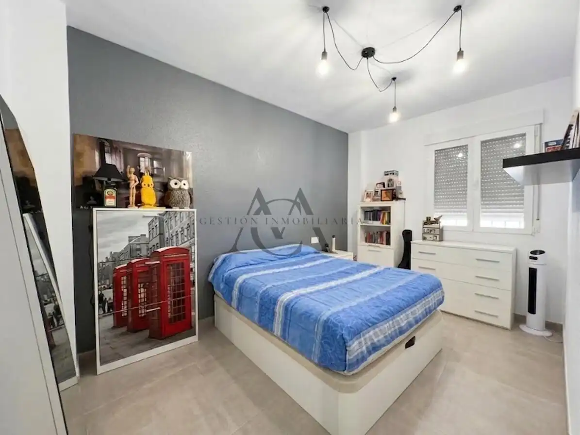 Habitación de Piso en venta en Lucena con Aire acondicionado