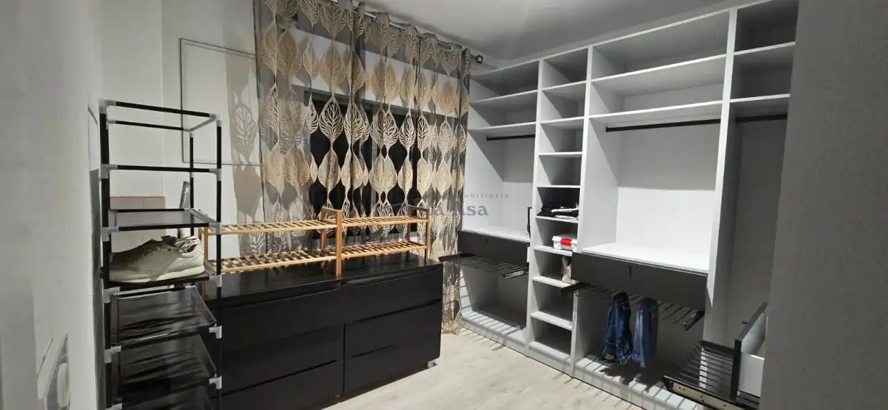 Habitación de Piso en venta en Ourense Capital  con Aire acondicionado, Calefacción y Trastero