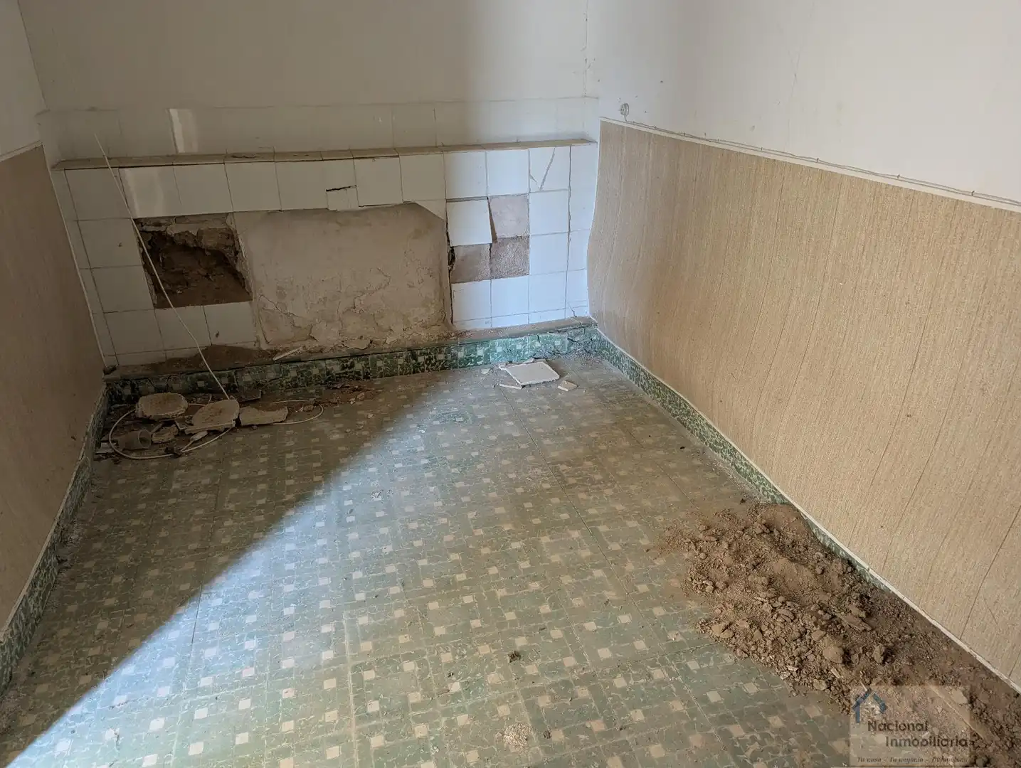 Kitchen of Houses for sale in Moral de la Reina, Valladolid