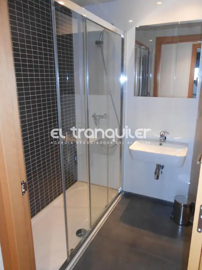 Bathroom of Flat for rent in Leganés  with Terrace, Storage room and Swimming Pool