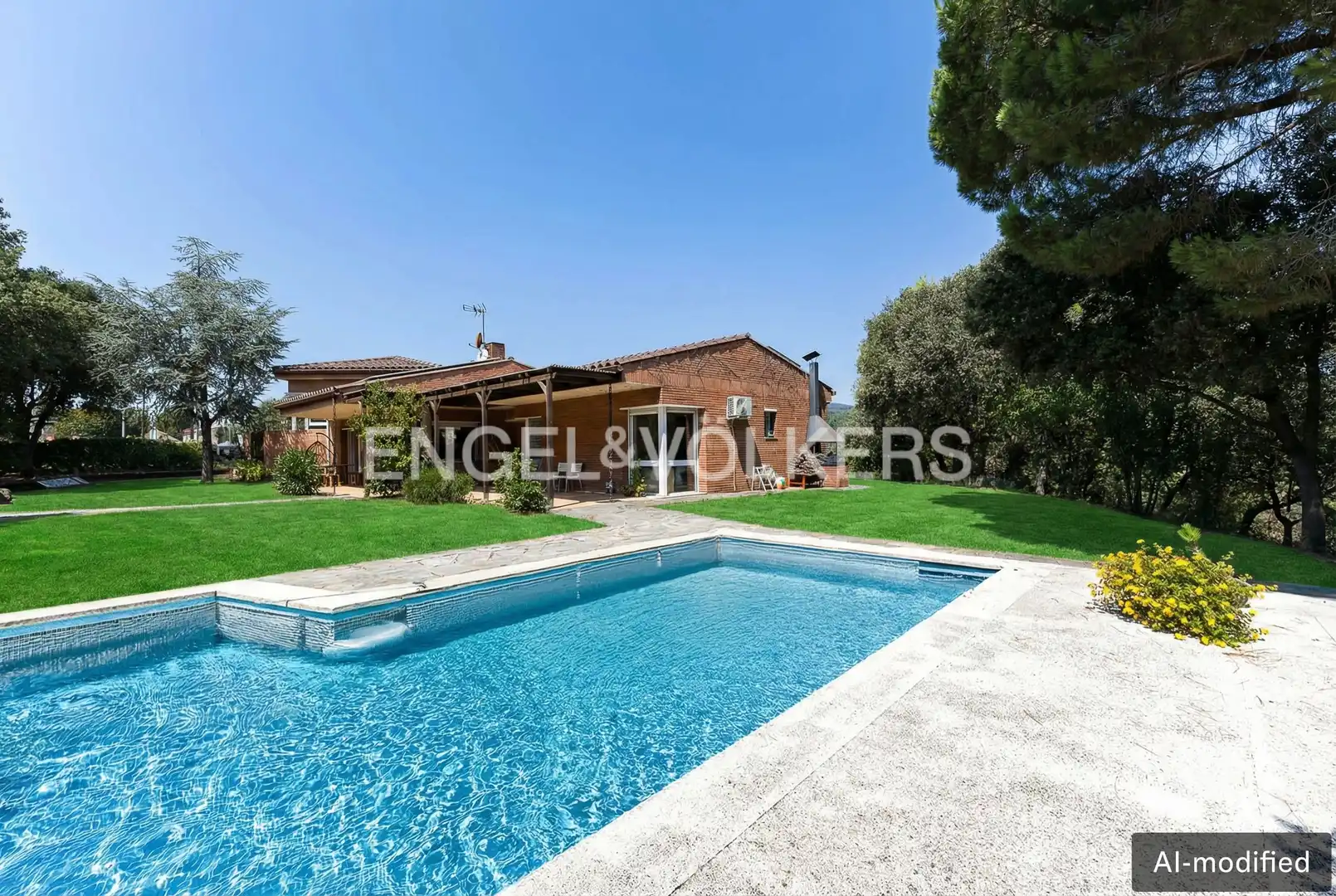 Casa con piscina en venta en Can Font - Ca n'Avellaneda, imagen 2