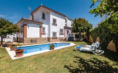 Jardí de Casa o xalet en venda en Benalmádena amb Aire condicionat, Jardí privat i Parquet