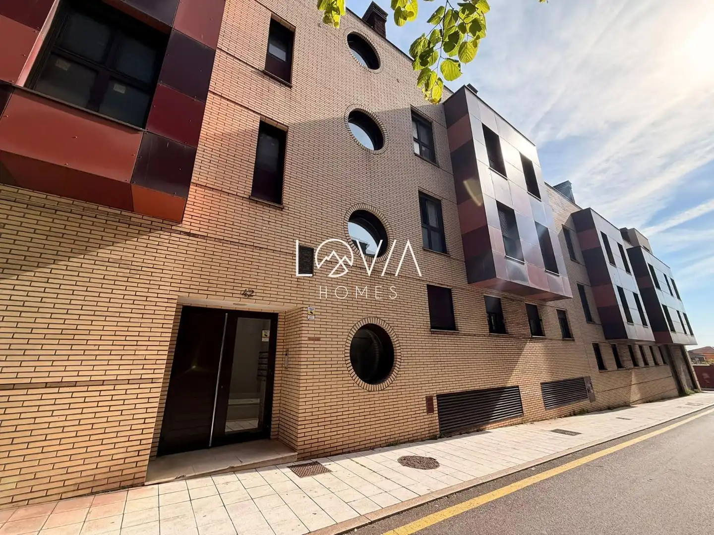 Vista exterior de Piso en venta en Gijón  con Calefacción