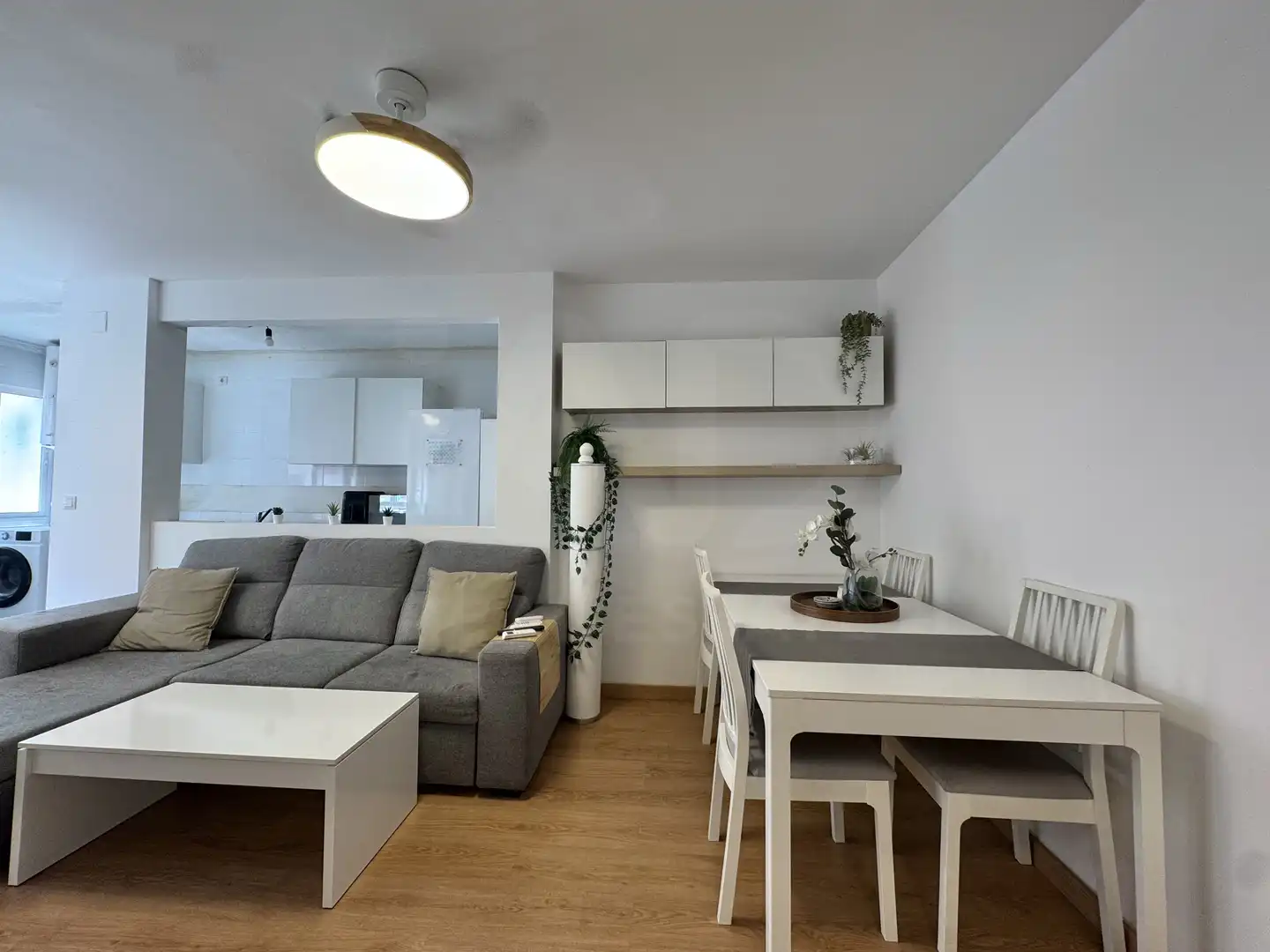 Sala d'estar de Pis en venda en Benalmádena amb Aire condicionat