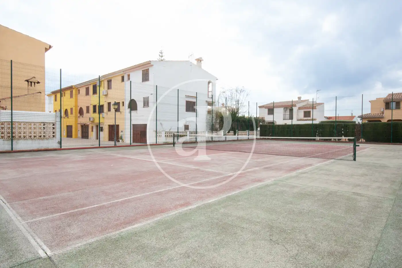 Vista exterior de Casa adosada en venta en Benicasim / Benicàssim con Aire acondicionado, Calefacción y Jardín privado
