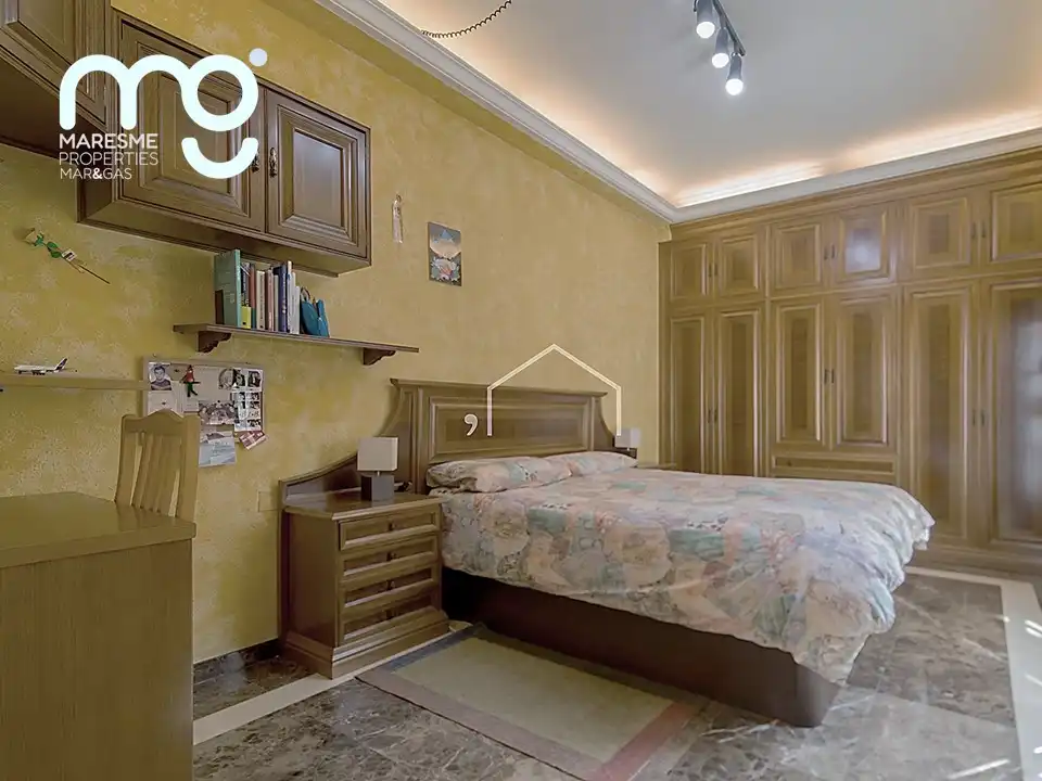 Habitación de Ático en venta en Barcelona con Aire acondicionado, Calefacción y Jardín privado