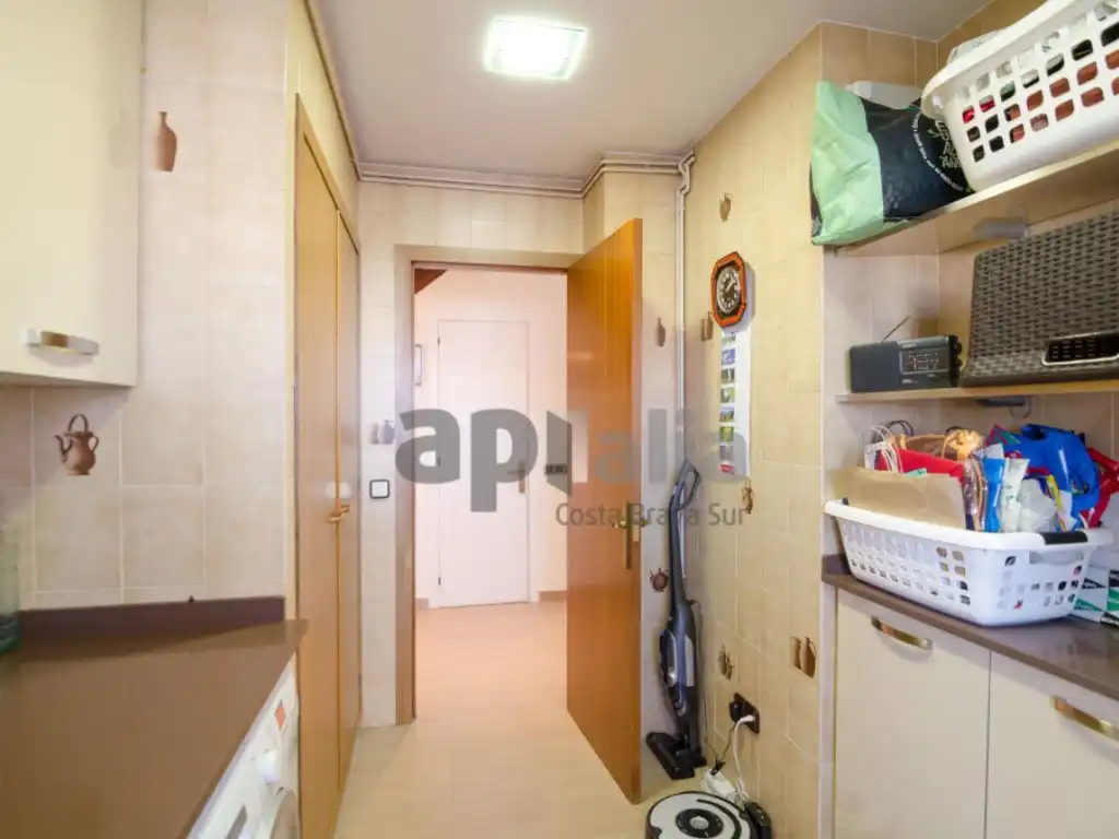 Apartment with lift for sale in Calle Canonge Domenech, imagen 11
