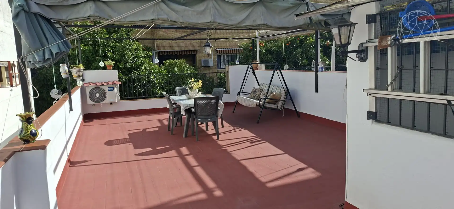 Terrasse von Haus oder Chalet zum Verkauf in Sevilla mit Klimaanlage, Terrasse und Möbliert