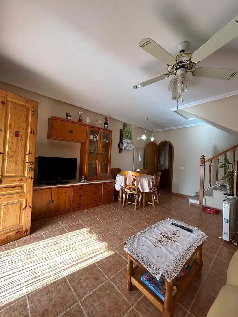 Cuina de Dúplex en venda en Torrevieja amb Aire condicionat, Terrassa i Piscina comunitària