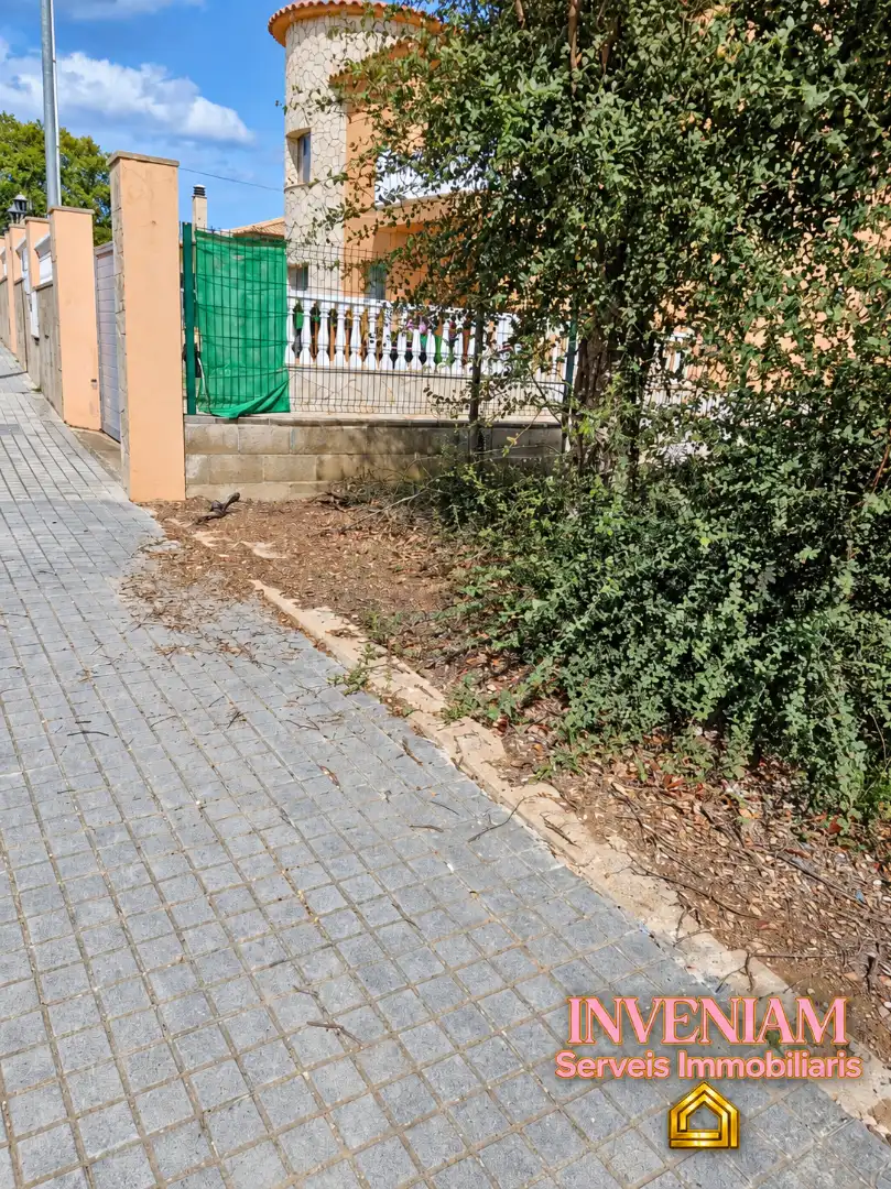 Residential land for sale in Sils