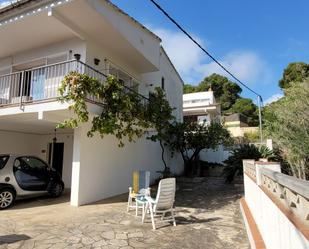 Exterior view of Single-family semi-detached for sale in L'Estartit  with Private garden and Furnished