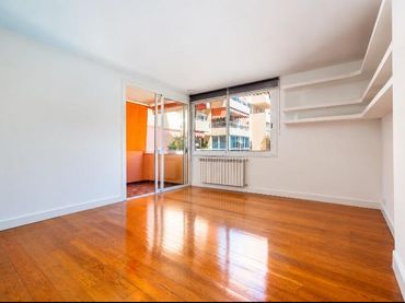Piso con piscina en venta en Ponent
