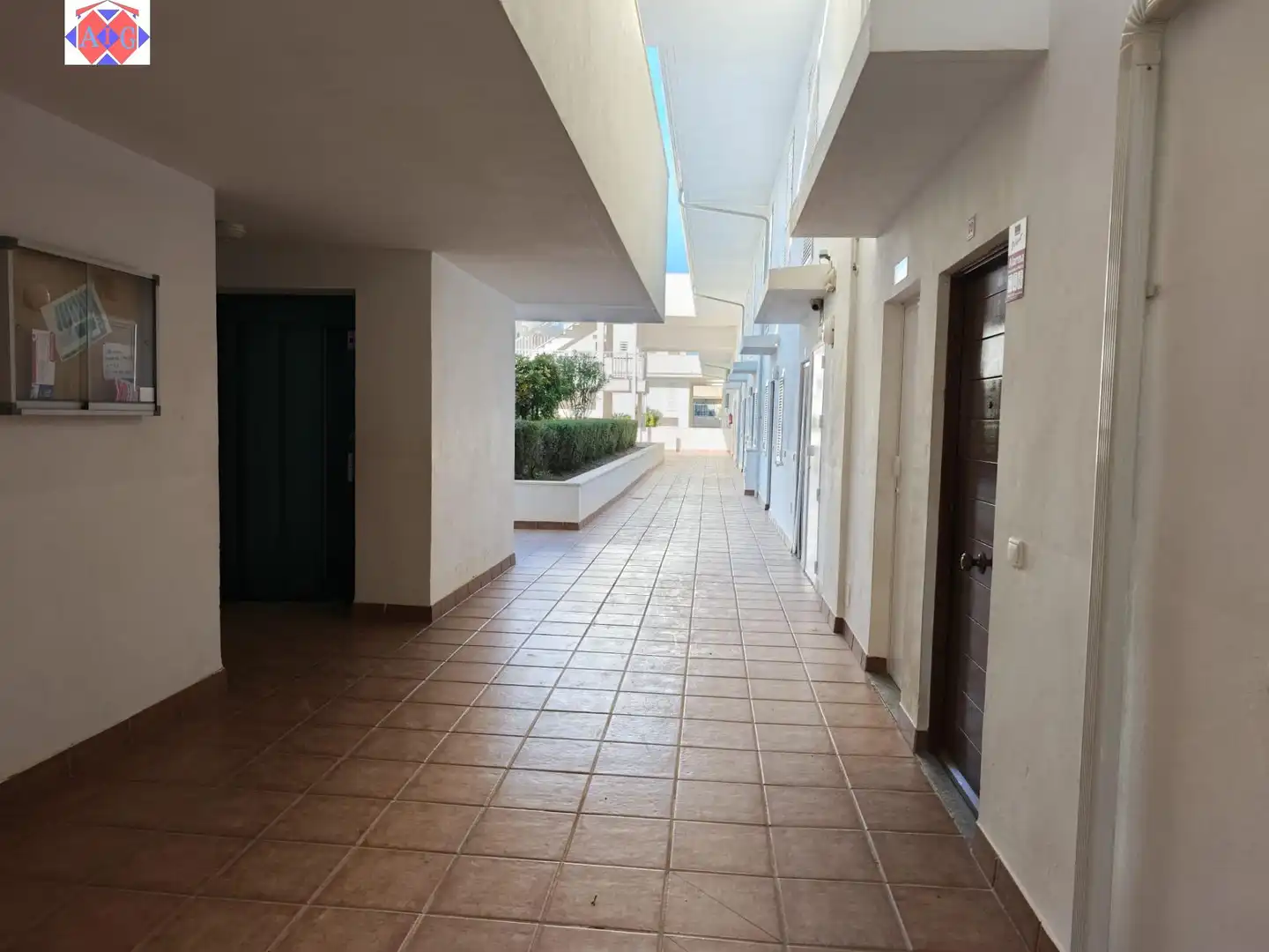 Dachboden zum Verkauf in Lújar mit Klimaanlage, Terrasse und Möbliert