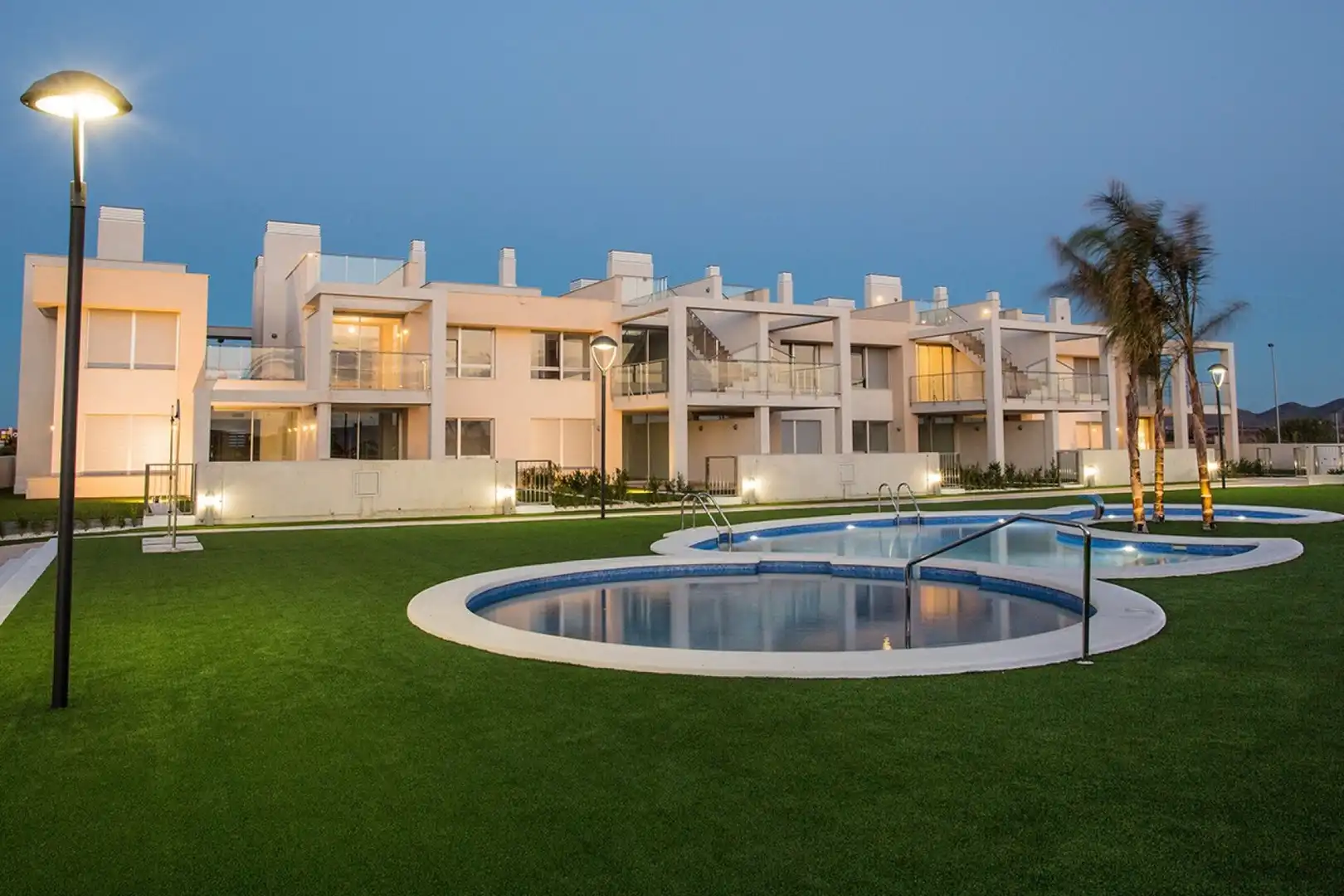 Vista exterior de Pis en venda en Cartagena amb Aire condicionat, Jardí privat i Terrassa
