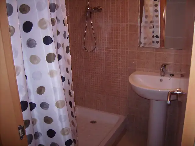 Baño de Piso en venta en Barcelona con Calefacción y Balcón
