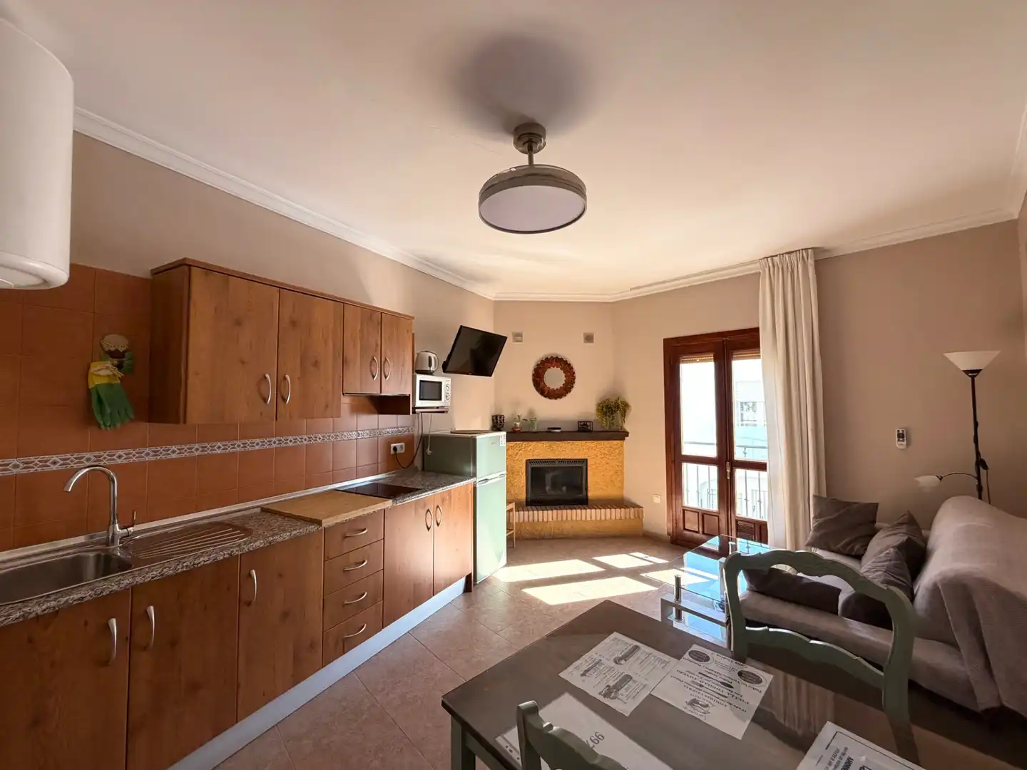Sala de estar de Casa adosada en venta en Ardales con Aire acondicionado, Terraza y Amueblado