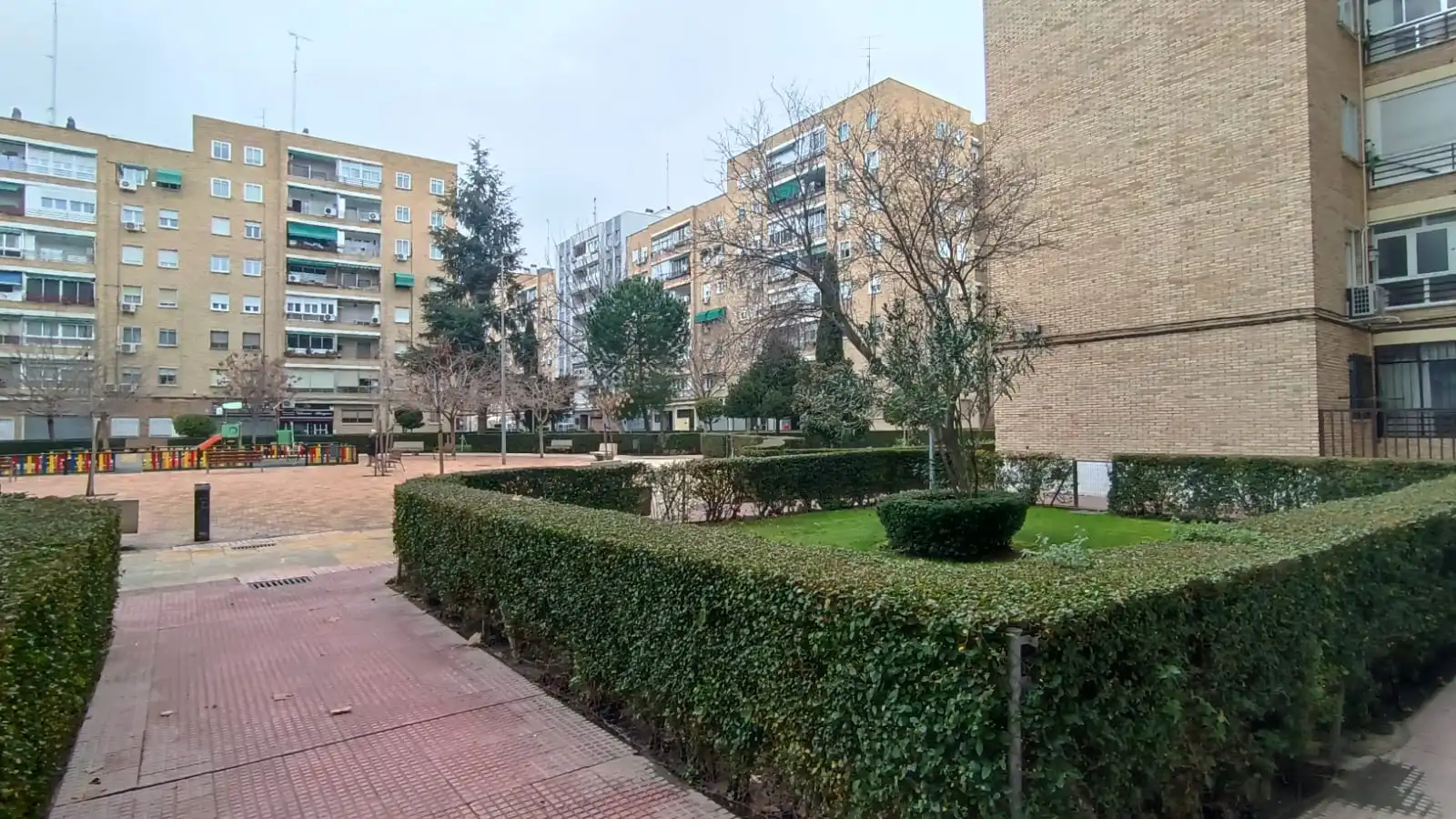 Vista exterior de Pis en venda en Móstoles amb Parquet i Terrassa