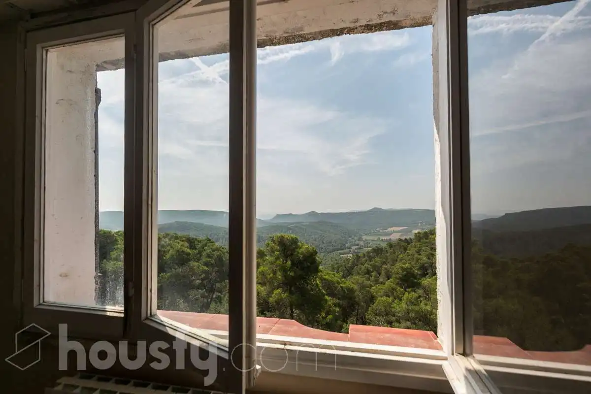Dormitori de Casa o xalet en venda en La Llacuna amb Calefacció, Jardí privat i Parquet