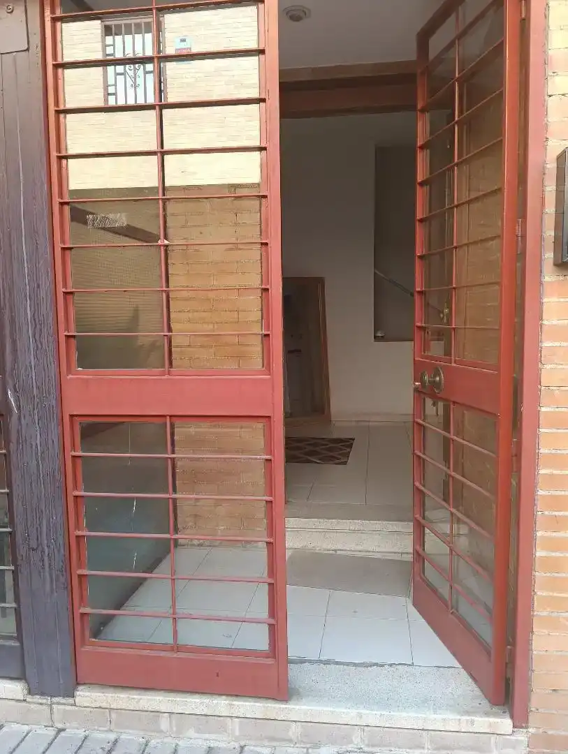 Casa adosada en venta en Madrid con Jardín privado y Amueblado