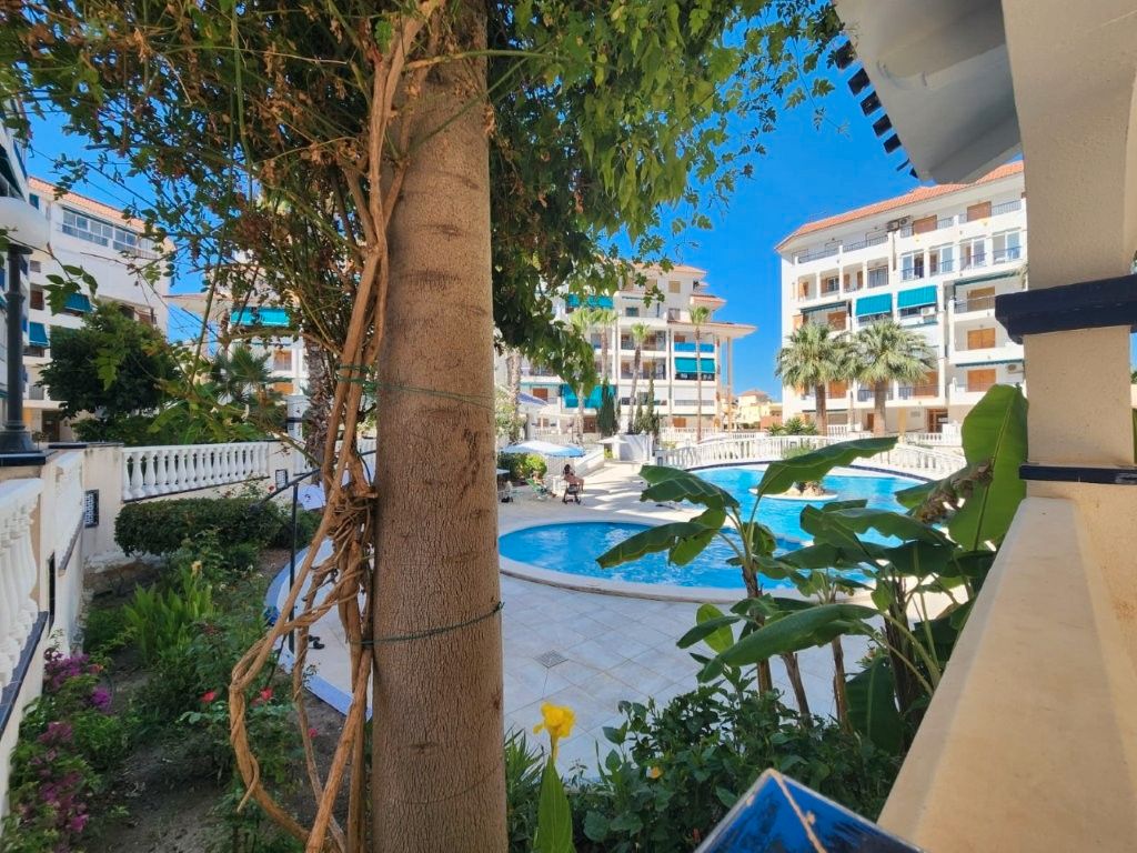 Exterior view of Apartment for sale in Torrevieja  with Air Conditioner, Terrace and Furnished