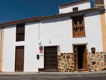 Vista exterior de Casa adosada en venda en Vilaflor de Chasna amb Moblat