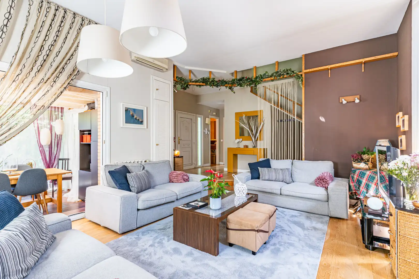 Sala d'estar de Casa o xalet en venda en Las Rozas de Madrid amb Aire condicionat, Calefacció i Jardí privat