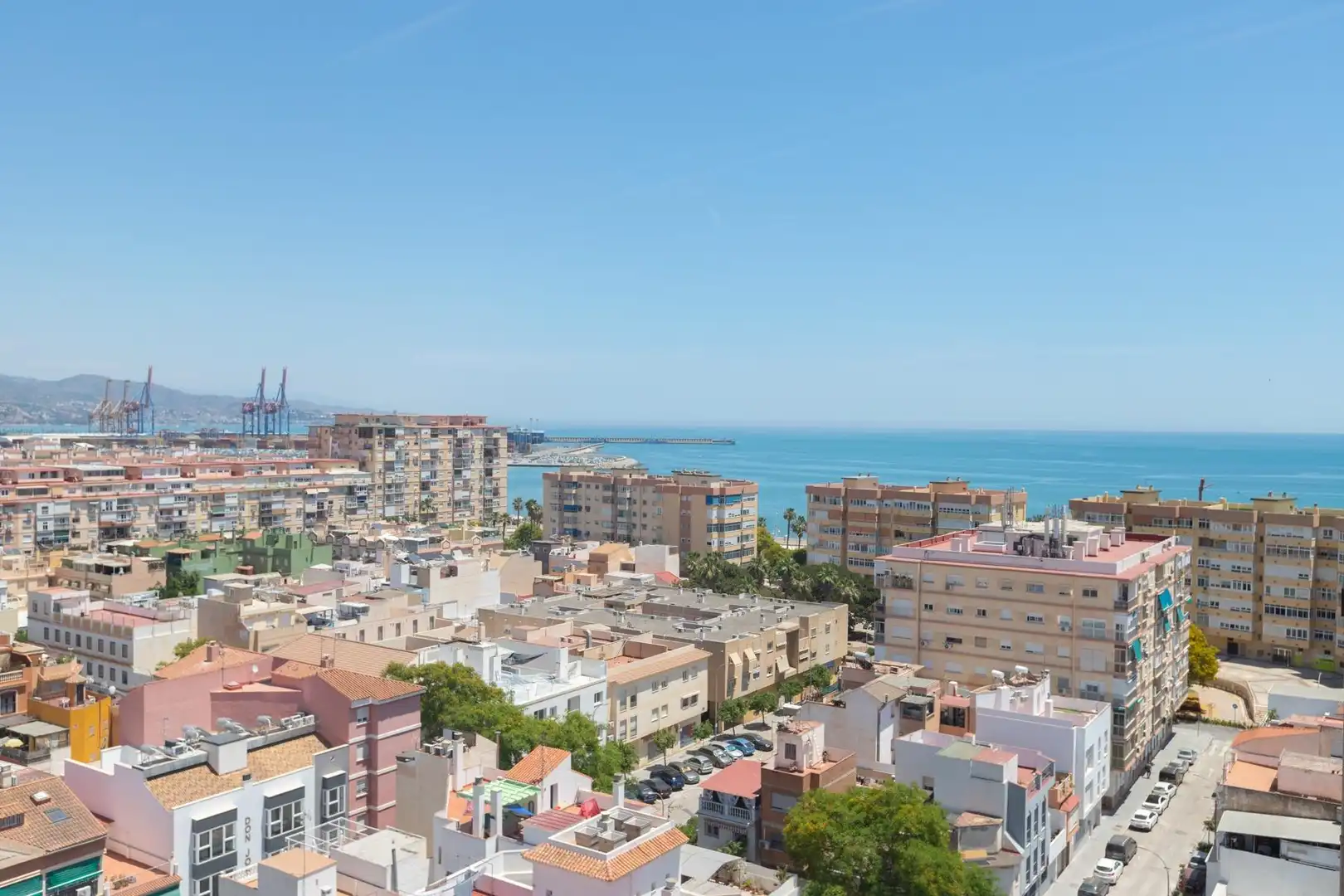 Vista exterior de Piso en venta en Málaga con Aire acondicionado y Terraza