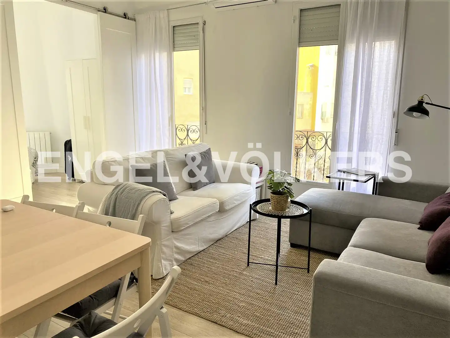 Sala d'estar de Pis de lloguer en  Madrid Capital amb Aire condicionat, Calefacció i Piscina