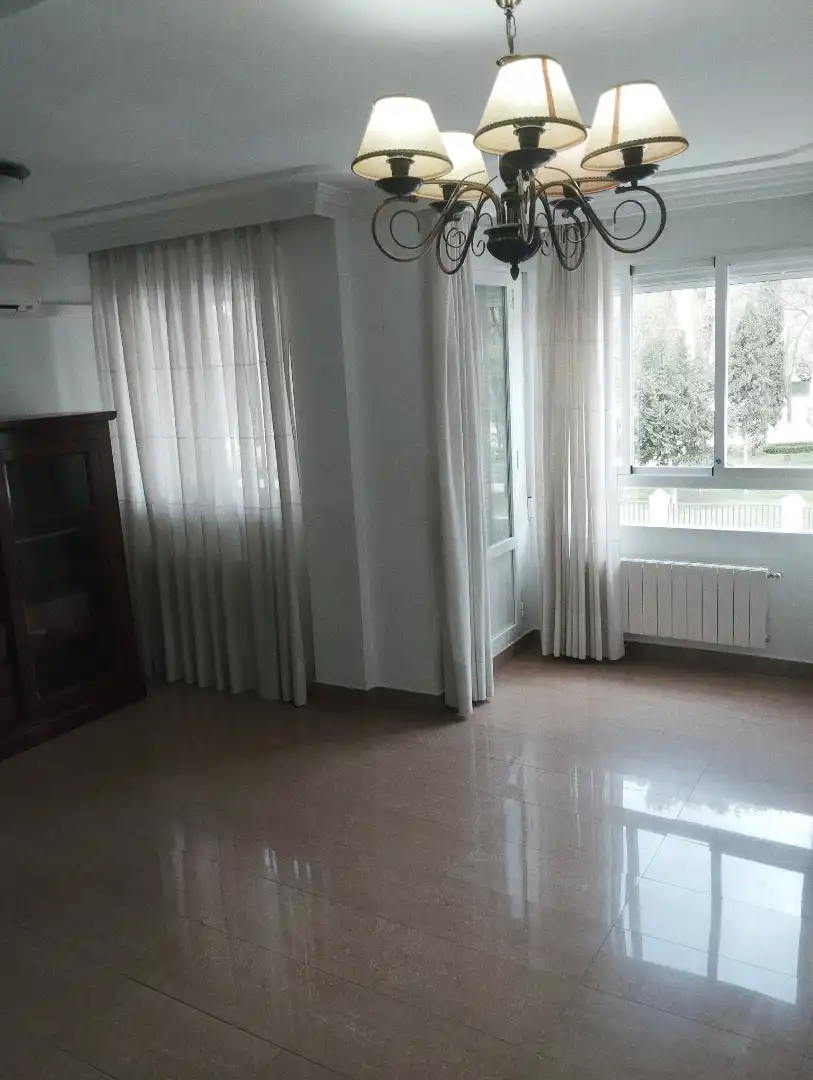Habitación de Apartamento en venta en Albacete con Aire acondicionado, Calefacción y Amueblado