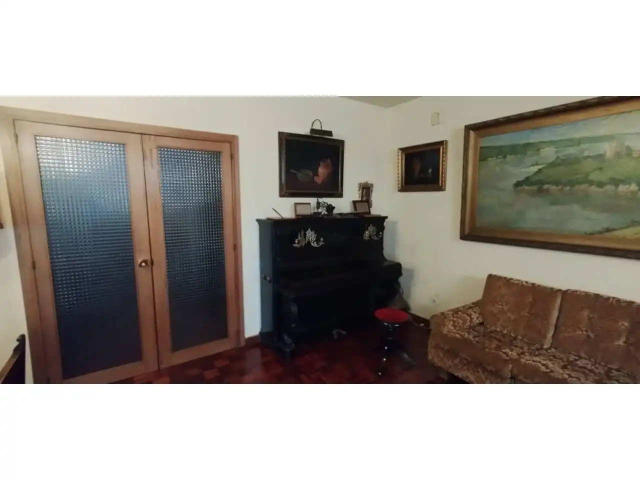 Living room of Flat for sale in Sevilla  with Air Conditioner, Heating and Balcony