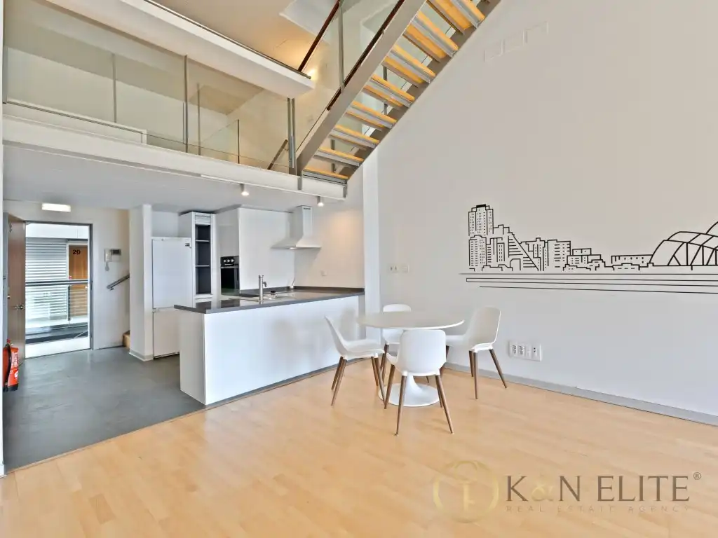 Cocina de Loft de alquiler en Xirivella con Piscina