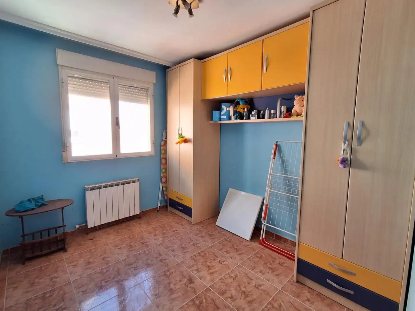 Cocina de Piso en venta en Tudela de Duero con Calefacción, Trastero y Balcón