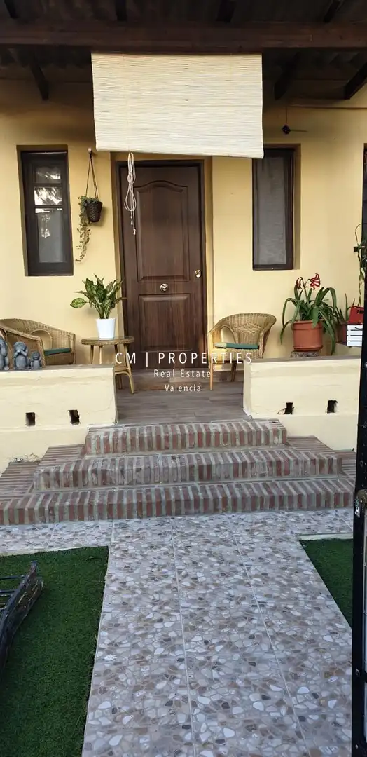 Vista exterior de Casa o xalet de lloguer en Paterna amb Aire condicionat, Calefacció i Terrassa