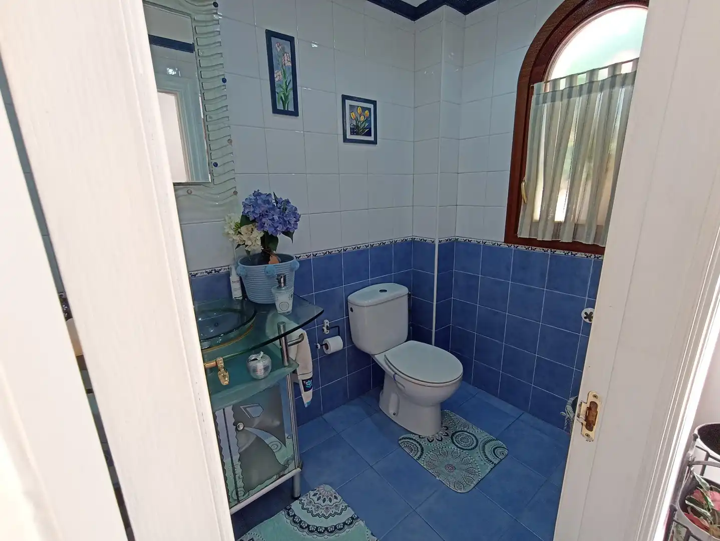 Baño de Casa o chalet en venta en Castro-Urdiales con Calefacción, Jardín privado y Parquet