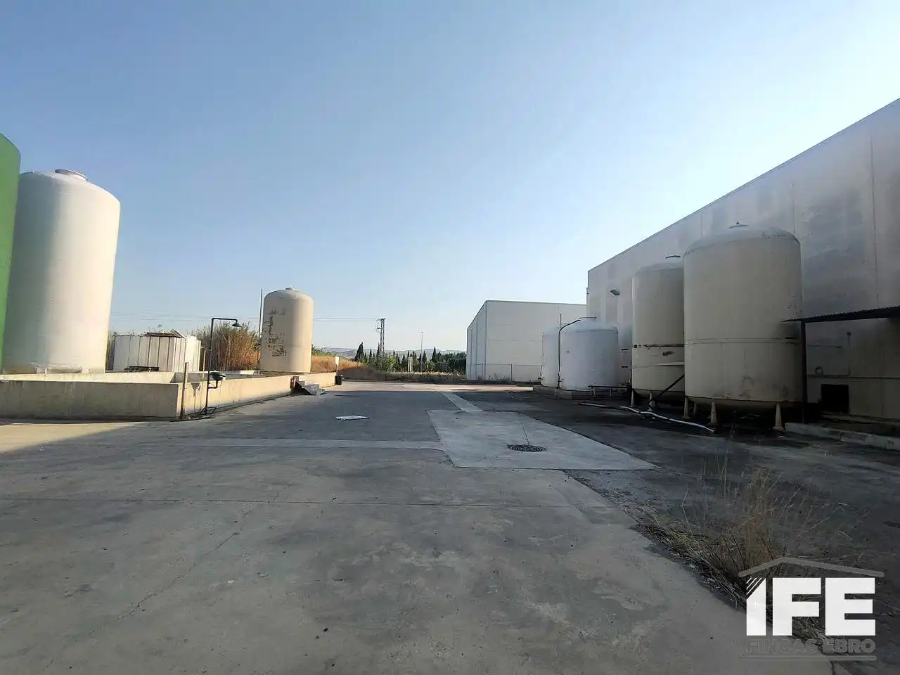 Vista exterior de Nau industrial de lloguer en Alagón