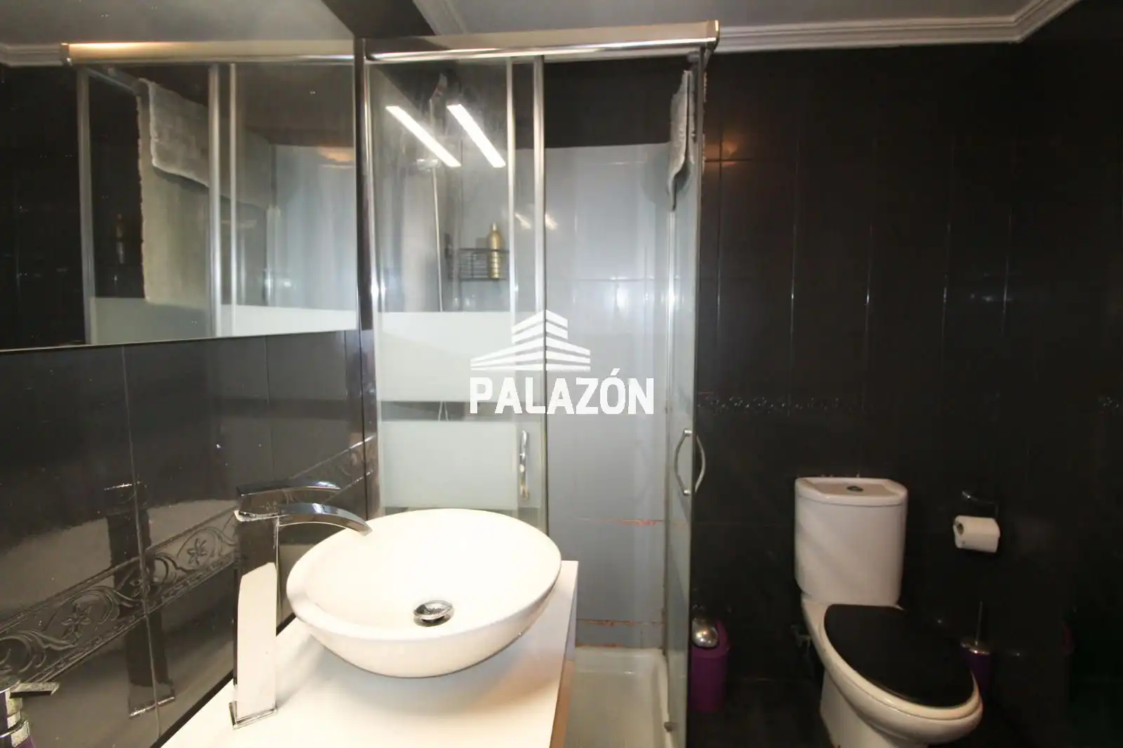 Bany de Pis de lloguer en Catral amb Aire condicionat i Moblat