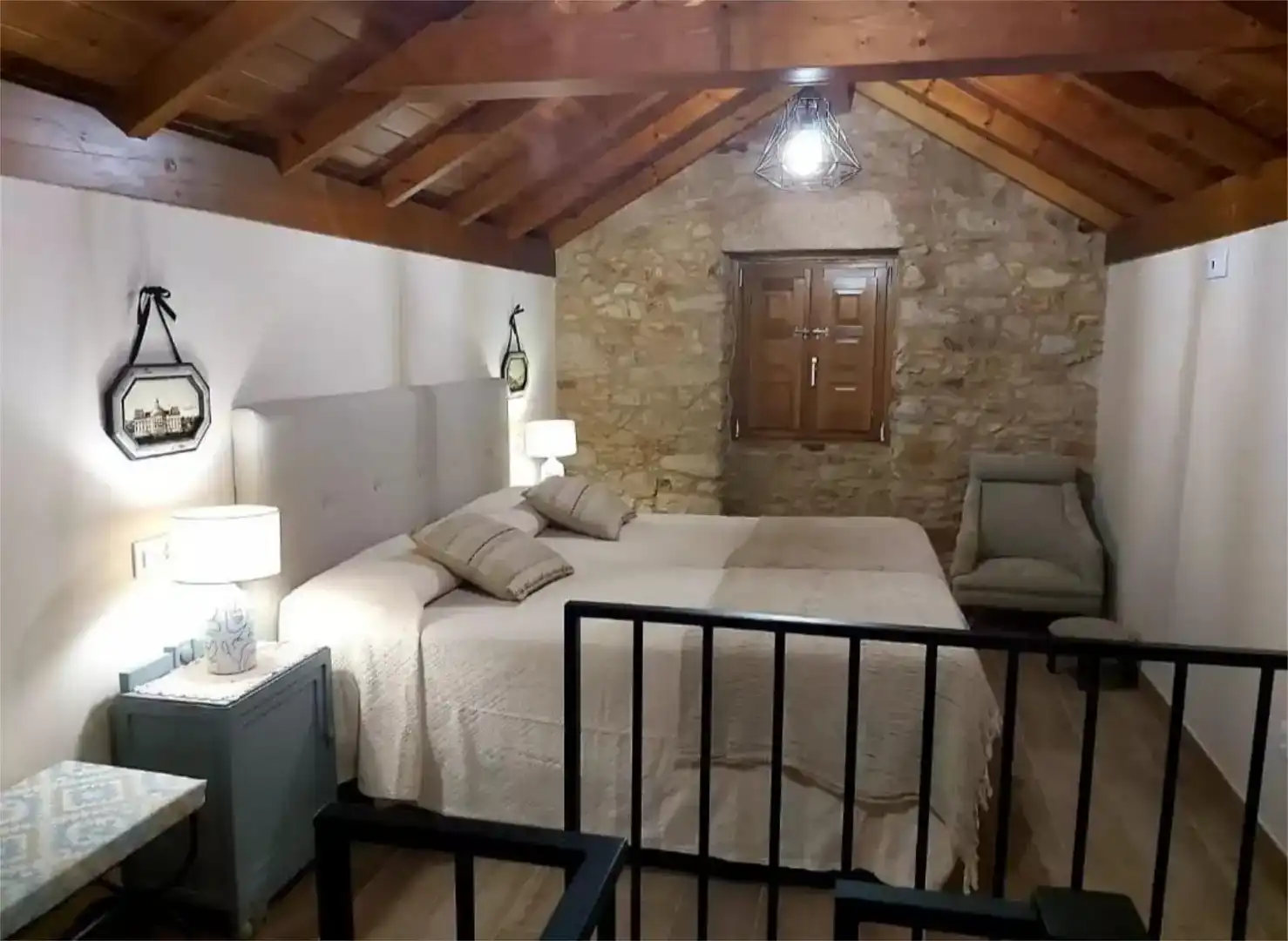 Schlafzimmer von Country house zur Miete in A Laracha   mit Privatgarten, Schwimmbad und Möbliert