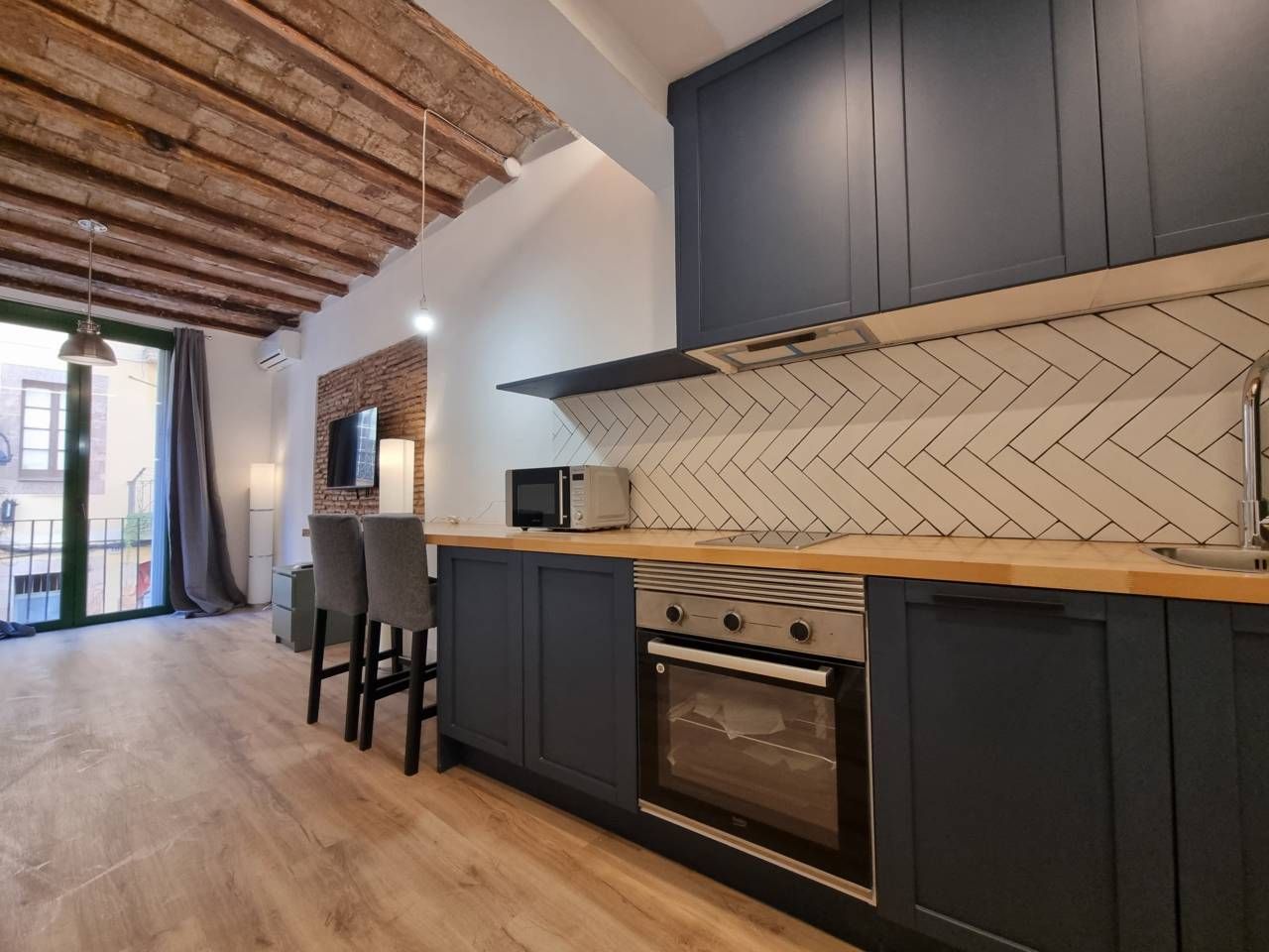 Kitchen of Study to rent in  Barcelona Capital  with Parquet flooring and Furnished