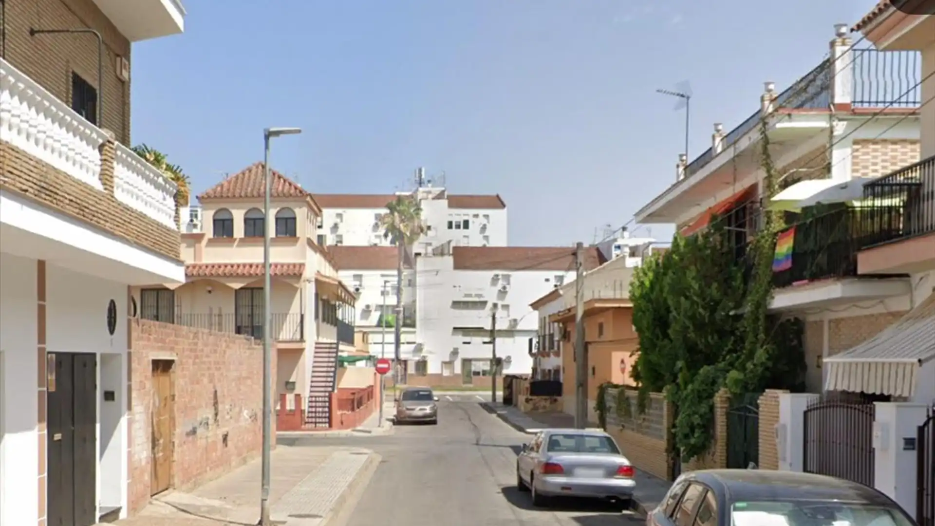 Vista exterior de Casa adosada en venta en La Rinconada con Terraza