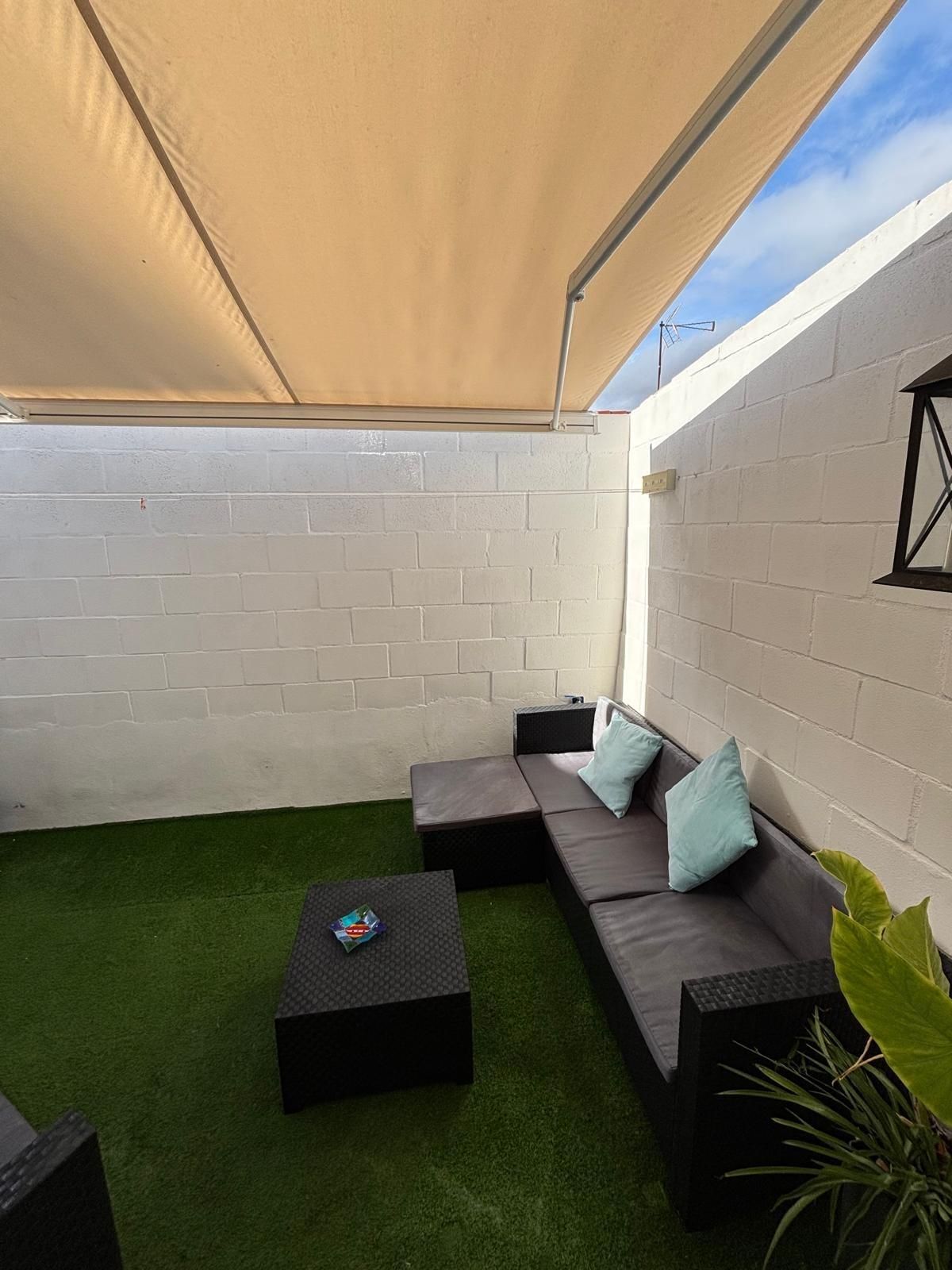 Terrace of Single-family semi-detached for sale in Algeciras