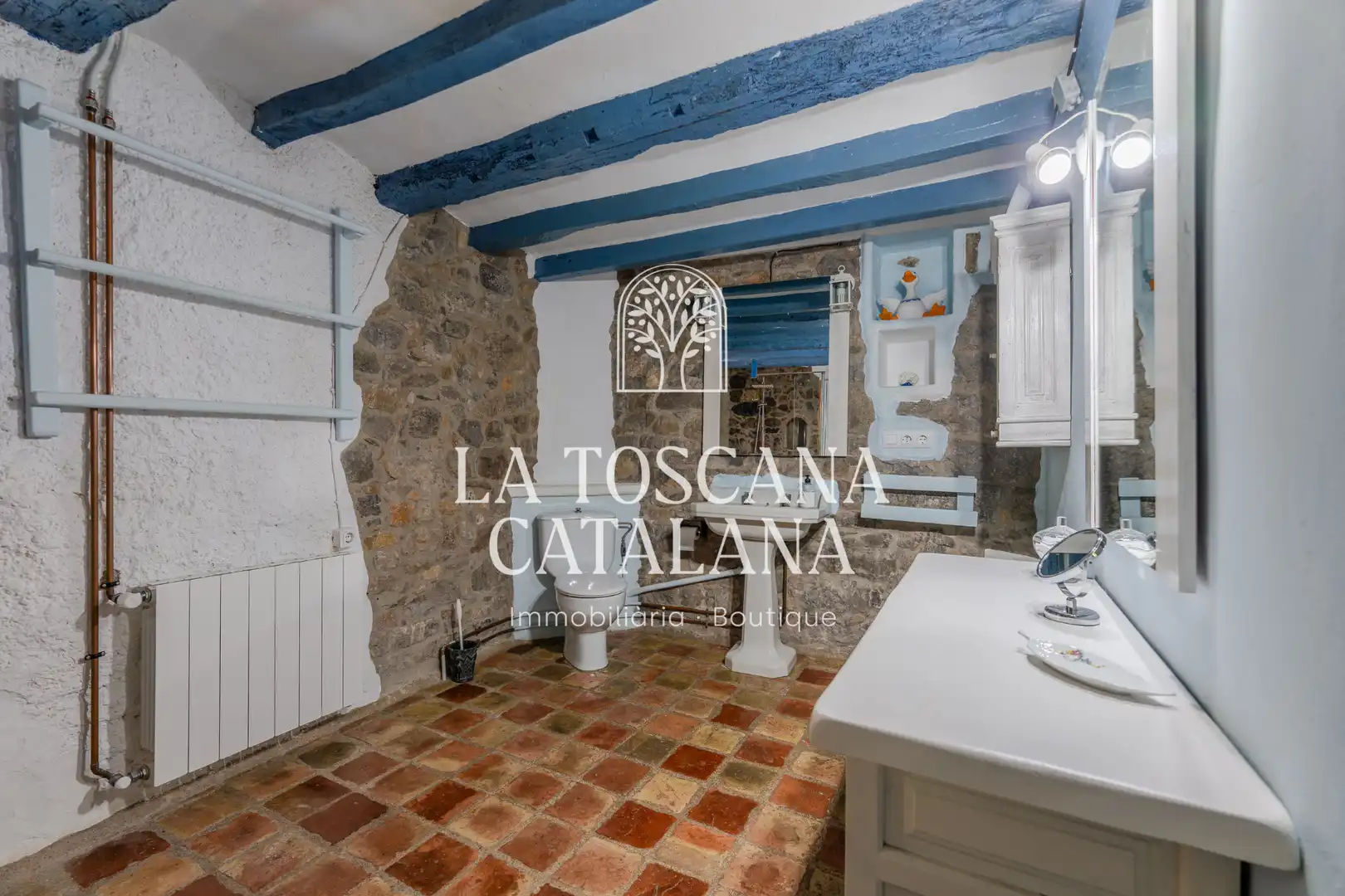 Cocina de Finca rústica en venta en Sales de Llierca con Aire acondicionado, Calefacción y Jardín privado