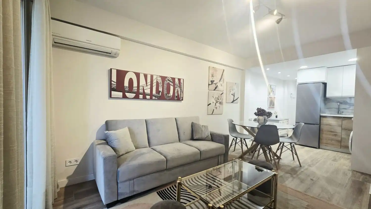 Sala de estar de Piso de alquiler en Madrid con Aire acondicionado, Calefacción y Terraza
