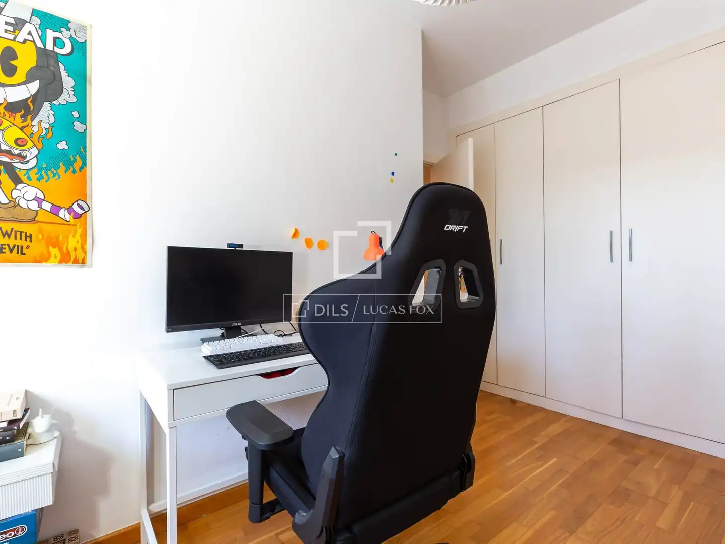 Bedroom of Flat for sale in Sant Just Desvern  with Air Conditioner, Heating and Parquet flooring