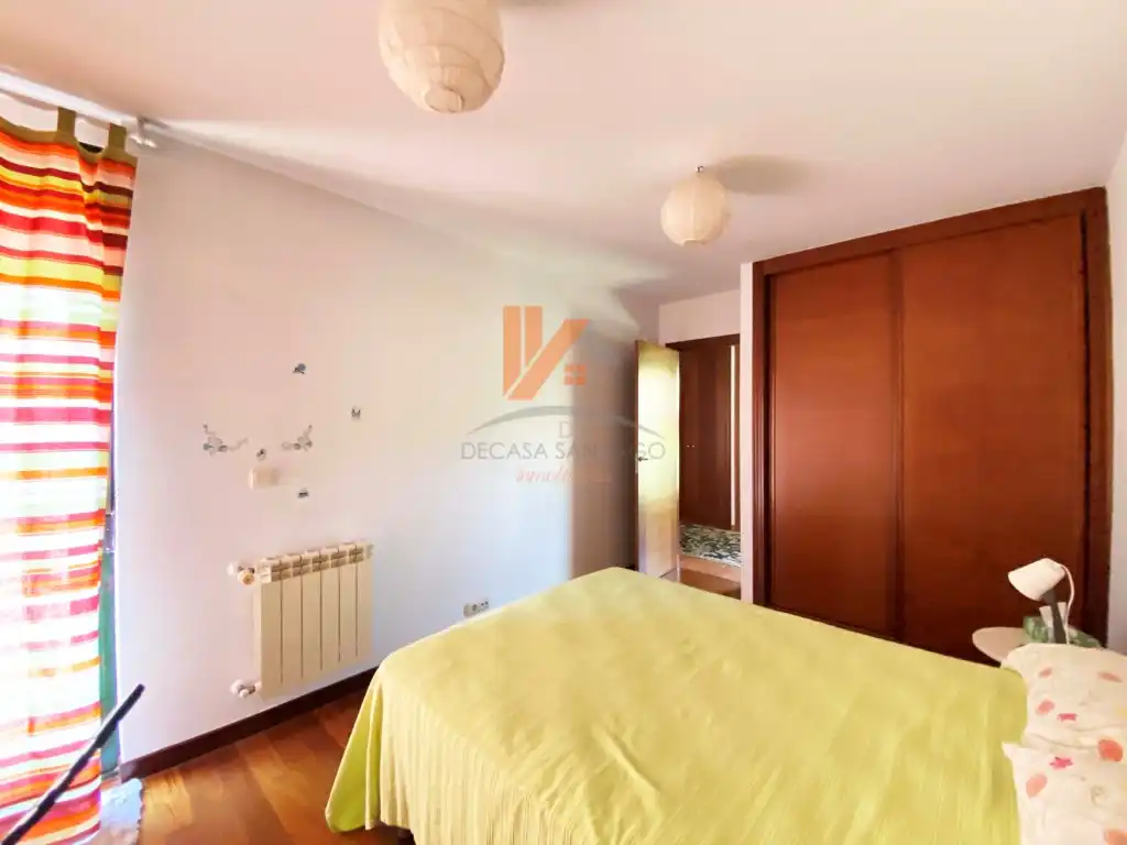 Habitación de Casa o chalet en venta en Teo con Jardín privado, Terraza y Piscina