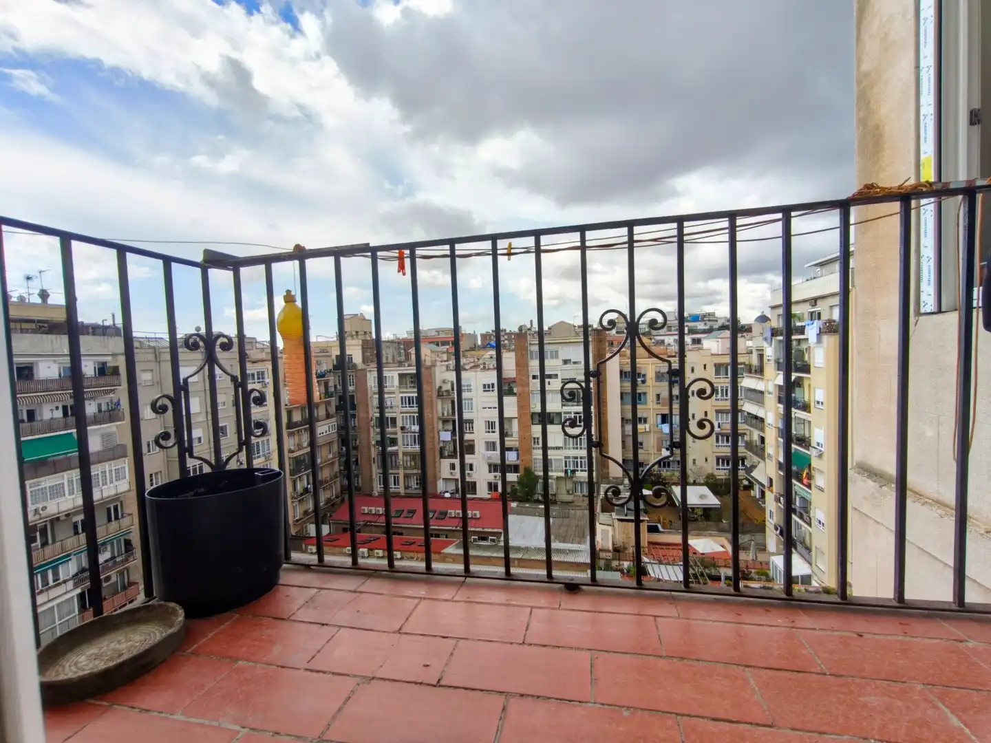 Terrasse von Wohnung zur Miete in Barcelona mit Klimaanlage, Ofen und Mikrowelle