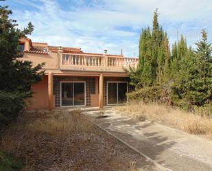 Exterior view of House or chalet for sale in  Zaragoza Capital  with Heating, Private garden and Balcony