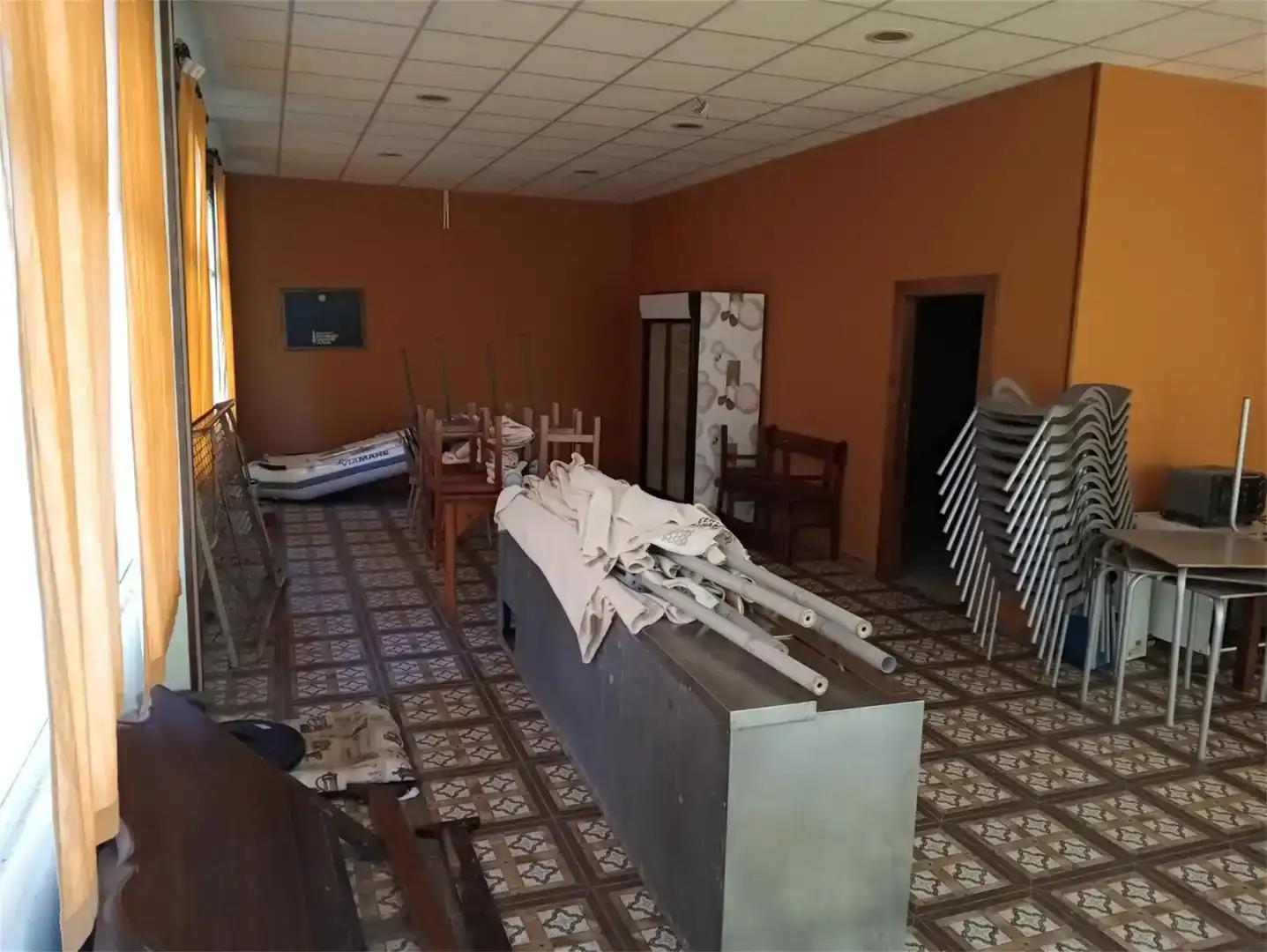 Planta baja en venta en Ribeira